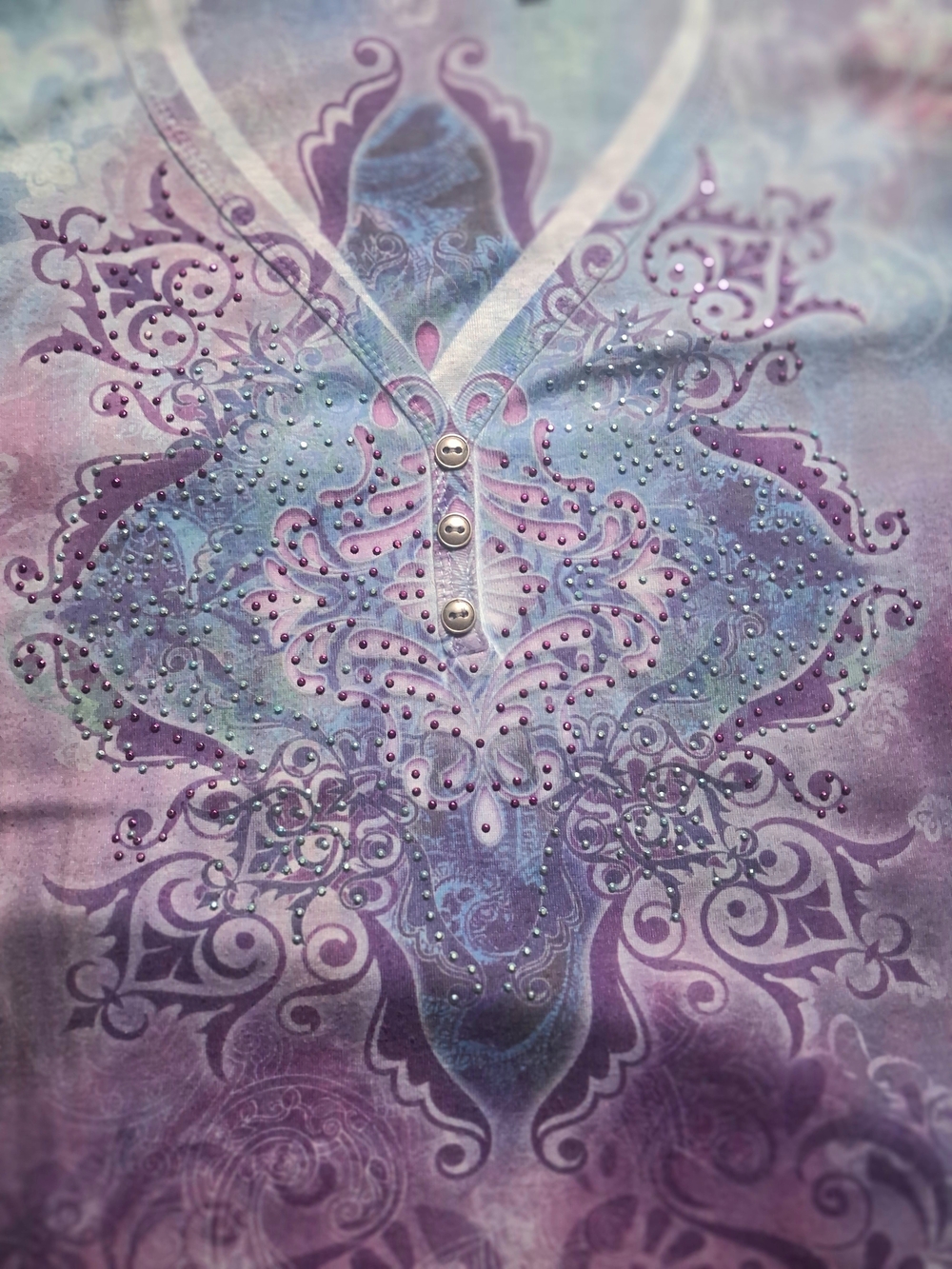 Apt. 9 Lavender to Indigo Ombre V-Neck Embellished Women's Top - Picture 3 of 6